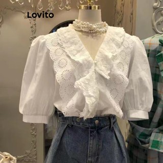 Lovito เสื้อเบลาส์ลําลอง ผ้าตาข่าย แต่งลูกไม้ สีคอนทราสต์ สําหรับผู้หญิง LNE19150 (สีขาว)