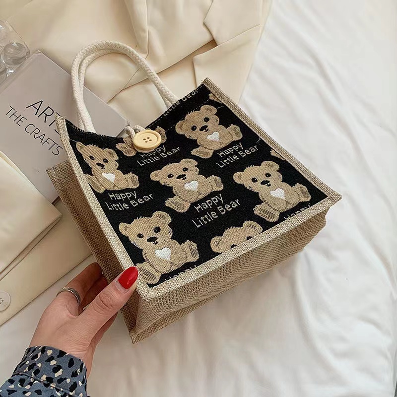 พร้อมส่งในไทย-กระเป๋าถือลายหมีน่ารัก แฟชั่นมาใหม่ #BAG011