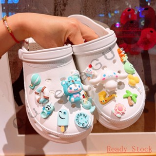 CUTE Vibration flashing light CROCS Jibbitz set（ไม่รวมรองเท้า）CROCS Jibbitz จี้กระดุม 3D อุปกรณ์เสริม สําหรับตกแต่งรองเท้า diy