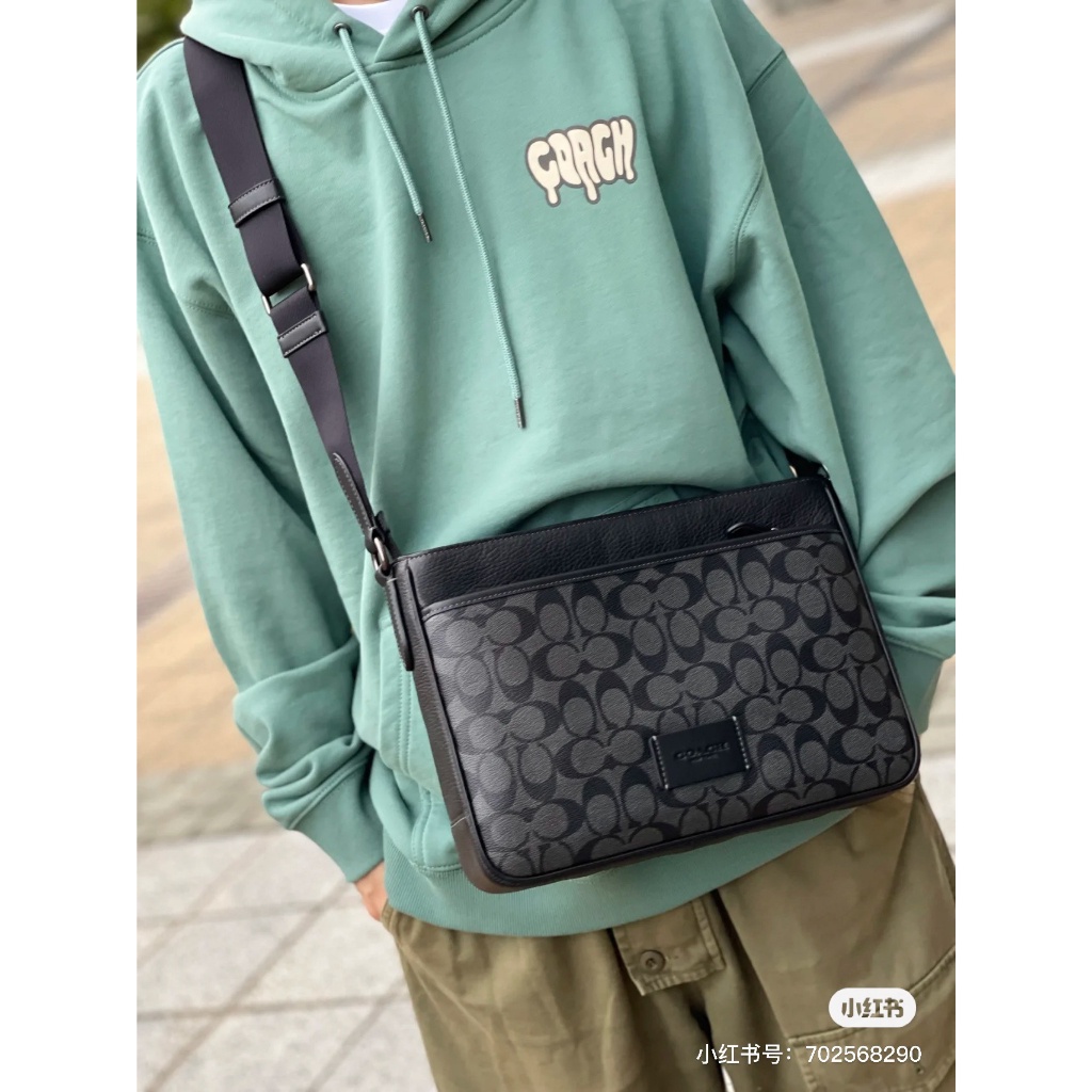 District Crossbody CH078 กระเป๋าสะพายไหล่ผู้ชาย COAC H กระเป๋าสะพายข้าง