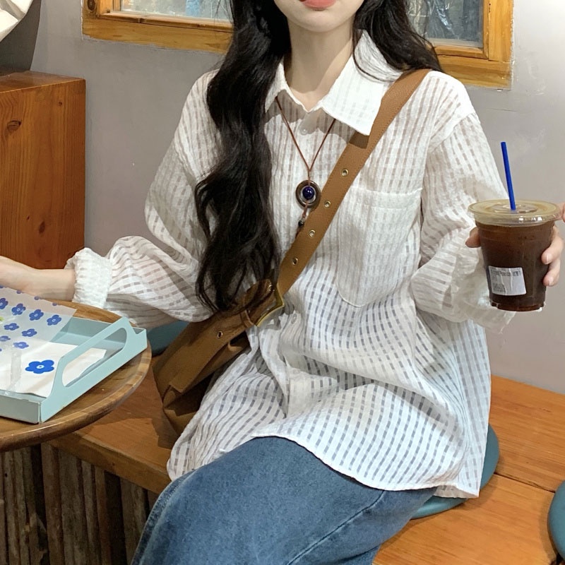 Dahong 💖เสื้อเชื้ตพื้นกันแดด เสื้อเชิ้ตแขนยาว สีขาว สไตล์เกาหลี สำหรับผู้หญิง W256