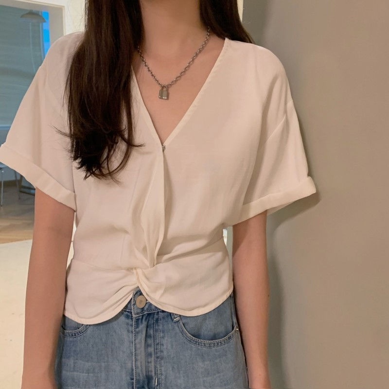 Korean version of simple short-sleeved V-collar shirt summer loose breathable women's solid color short-sleeved shirt