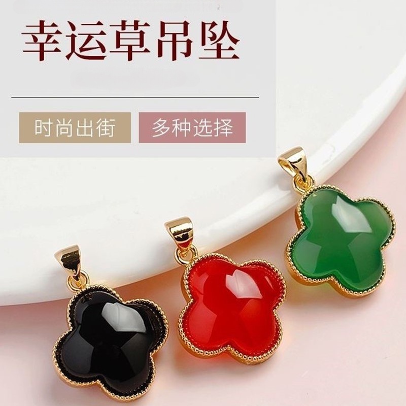 Inlay Four-leaf Clover จี้สีเขียวอาเกตสร้อยคอสีแดง Chalcedony สร้อยคอจี้ประณีตแฟชั่น Lucky ผู้หญิงสร
