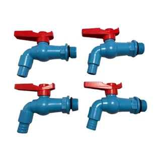 （สปอตกรุงเทพ）ก๊อกน้ำสนาม PVC ก๊อก PVC สีฟ้าด้ามแดง 1ขนาด 4 หุน(1/2”) ผลิตจากพลาสติก PVC ที่มีความหนาพิเศษ ไม่แตกหักง่าย
