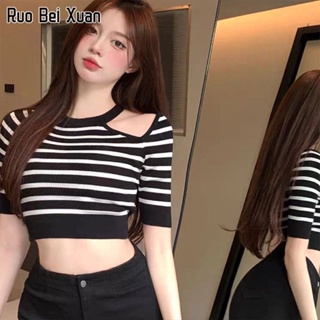 RUO BEI XUAN เสื้อยืดสตรีสไตล์เกาหลีแขนสั้นลายทางคอกลมด้านบนประกบเสื้อด้านล่างเสื้อยืดลำลอง