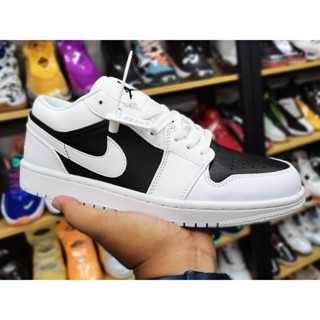 Jordan 1 Low Mens" Panda "แพนด้า" สีขาว/สีดํา ZSR8