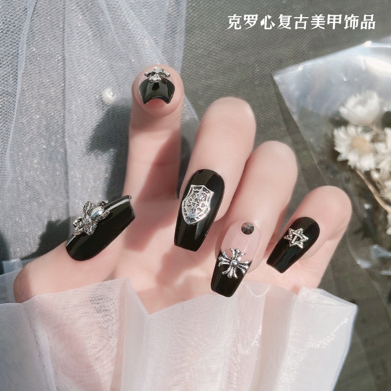 เล็บเครื่องประดับ Punk สไตล์ Cross หกเหลี่ยม Star เล็บโลหะอุปกรณ์เสริม