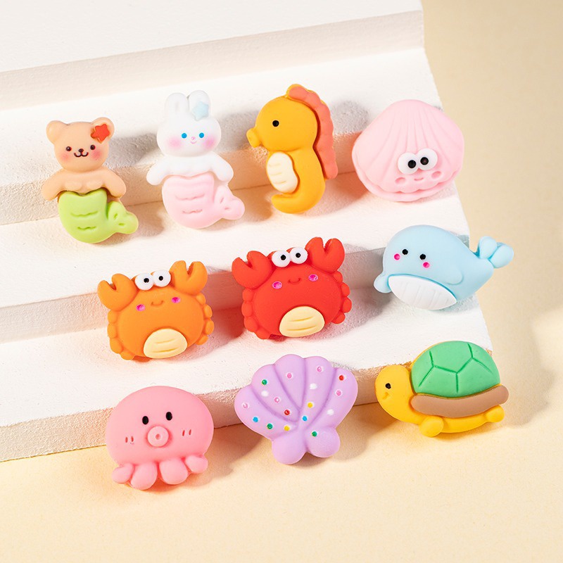 Crocs Jibbitz การ์ตูนน่ารักสัตว์ทะเล 2.5D DIY รองเท้าเรซิ่นปุ่มเสน่ห์ 1 ชิ้น