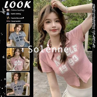 Solenne  เสื้อครอป เสื้อยืดผู้หญิง ครอป baby tee สาวเรโทร 2023 NEW Style Chic ทันสมัย Korean Style ทันสมัย A99J310 36Z230909