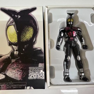 โมเดลฟิกเกอร์ รูปกระดูกคาเมนไรเดอร์ KABUTO DARK SHF