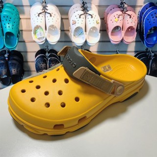 ของแท้ 100% Crocs รองเท้าผ้าใบลําลอง สไตล์คลาสสิก เหมาะกับการเล่นกีฬา สําหรับผู้ชาย