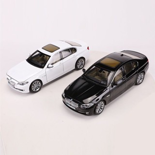 Willie GTA โมเดลรถยนต์อัลลอย 1: 18 BMW 535i ของเล่น ของขวัญ สําหรับเด็กผู้ชาย