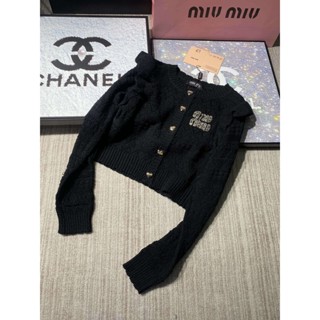 IRYD MIU MIU 2023 spring and summer new letter rhinestone logo decoration hollow-out lace sleeve knitted top womens fashion small coat