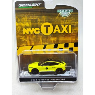 พร้อมส่ง ไฟสีเขียว 1: 64 2022 Ford Mustang Mach-E California Route 1-New York Taxi