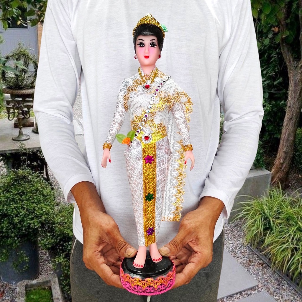 NMT8 หุ่นแม่นางไม้เจ้าแม่ต่างๆ ใส่มงกุฎทรงชุดไทยสีทอง สูงประมาณ35ซม.งานเรซิ่นแต่งผ้าประดับเพชรงดงาม