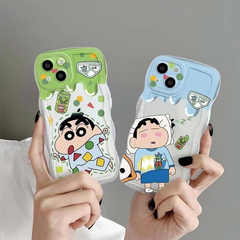 เคสโทรศัพท์ซิลิโคน แบบนิ่ม ลายการ์ตูนชินจัง กันกระแทก ป้องกันเลนส์กล้อง สําหรับ iPhone 14 13 12 11 Pro Max XR X Xs Max 7 8 6 6s Plus SE2020