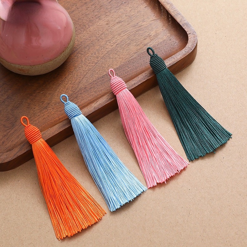 8เซนติเมตรสีทึบเกลียวหมวกพู่ปมจีนพู่ดึงห่วงมือถือสร้อยข้อมือเครื่องประดับโคมไฟกระเป๋าบุ๊คมาร์คจี้โคมไฟจี้พัดลมจี้