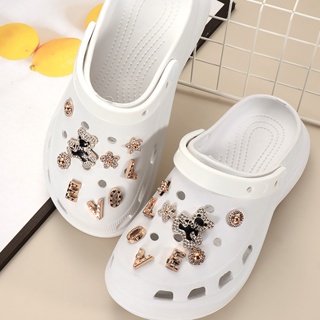 อุปกรณ์เสริม จี้Clog ตกแต่งชุดอุปกรณ์เสริมทั้งหมด Croc Charm Croc Jibbitz Charms Jibbitz Pin Crocs Crocs สําหรับรองเท้า Crocs การตกแต่งการอุดตัน ตกแต่งรองเท้า เสน่ห์ของหลุม 洞洞鞋装饰