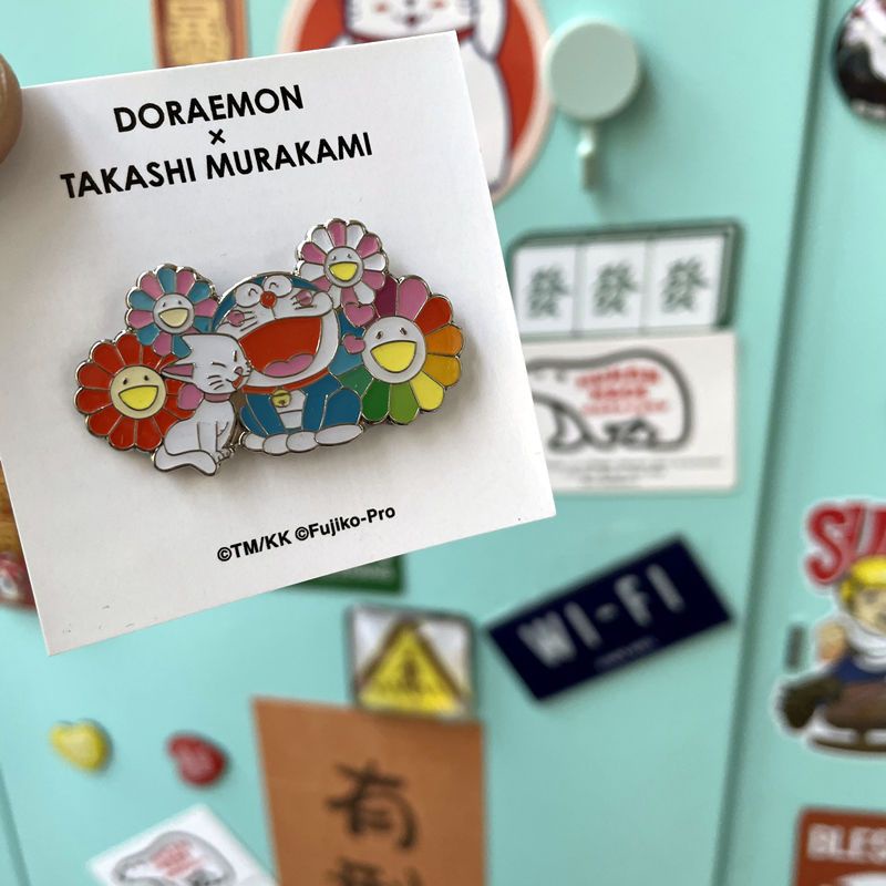 พร้อมส่ง เข็มกลัด ลาย Takashi Murakami Doraemon Takashi Murakami น่ารัก อินเทรนด์ อุปกรณ์เสริม สําหรับตกแต่ง