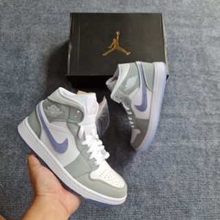 Jordan 1 Mid Gray Wolf รองเท้าผ้าใบลําลอง แฟชั่นสําหรับผู้ชาย ผู้หญิง คุณภาพสูง OEM เหมาะกับการเล่นกีฬา MKIG