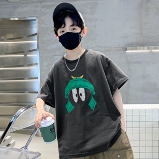 【พร้อมส่ง】เสื้อยืดแขนสั้นลําลอง ผ้าฝ้าย พิมพ์ลาย ทรงหลวม เข้ากับทุกการแต่งกาย สําหรับเด็กผู้ชาย อายุ 3-12 ปี