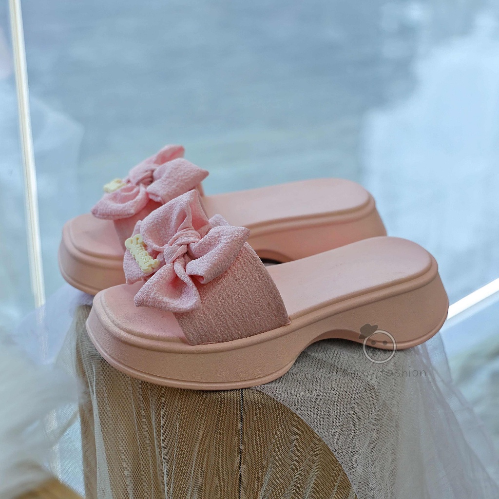 Ann.Fashion รองเท้าแตะผู้หญิงรุ่นเก็บหน้าเท้าให้ดูเรียวสวย สีพาสเทล พื้นหนา ใส่สบาย แบบสวม มีหลายสี #sy142