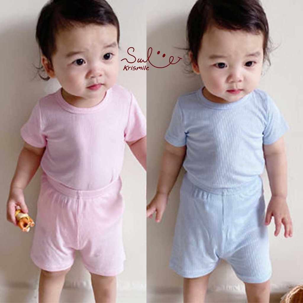 พร้อมส่ง ชุดเซ็ทเเฟชั่นเด้กอ่อน สองชิ้น เสื้อผ้าแฟชั่นสำหรับเด็ก ชุดเซ็ทเด็ก 2 ชิ้น