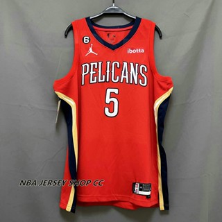 【คุณภาพสูง】ใหม่ ของแท้ NBA New Orleans Pelicans สําหรับผู้ชาย #5 เสื้อกีฬาแขนสั้น ลายทีม Herbert Jones 2022-23 Statement Edition สีแดง