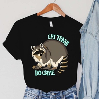 เสื้อยืด พิมพ์ลายสัตว์ Raccoon Eat Trash สไตล์ฮาราจูกุ สําหรับผู้หญิง