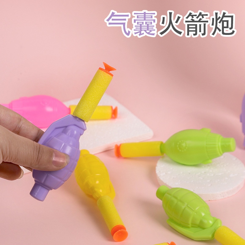 ถุงลมนิรภัย Rocket Launcher ของเล่นโปรดสําหรับเด็ก Foam Rocket Ejection Safety Toys