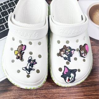 อะนิเมะ Jibbitz Cat Jibits Charm Pin Cheesecake Shoe Charms Tom and Jerry Jibitz Crocks สําหรับรองเท้าเด็ก อุปกรณ์เสริมตกแต่ง