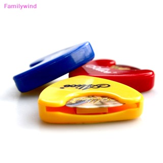 Familywind&gt; กล่องพลาสติก มีกาวในตัว สําหรับเก็บปิ๊กกีตาร์