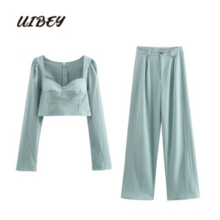 Uibey เสื้อท็อป คอสี่เหลี่ยม สีพื้น + กางเกง 4765