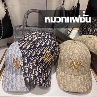 พร้อมส่งในไทย🚚 หมวกPeaked 👒🧢  ใช้ได้ผู้ชายและผู้หญิง  แฟชั่นเกาหลี งานปักตัวอักษร หมวกกันแดด หมวกเบสบอล Hat4
