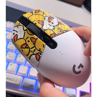 Suitable for Logitech G102 G304 mouse anti-slip stickers cartoon little yellow duck cute leather anti-sweat film