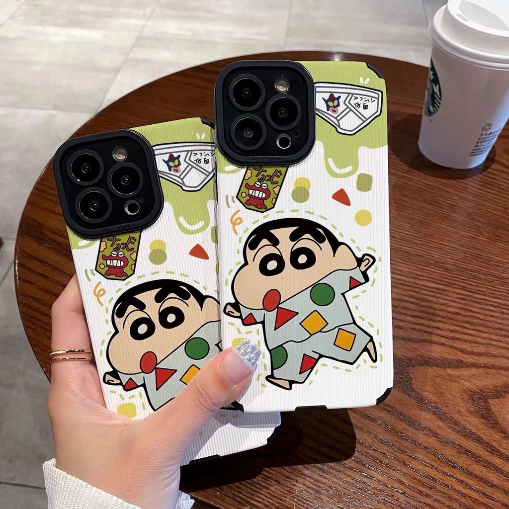 เคสโทรศัพท์มือถือหนังแกะนิ่ม กันกระแทก ลายการ์ตูนชินจังน่ารัก สําหรับ Iphone 11Pro MAX 14 PRO MAX 11 12 13 15promax 7 8plus XR Xmax