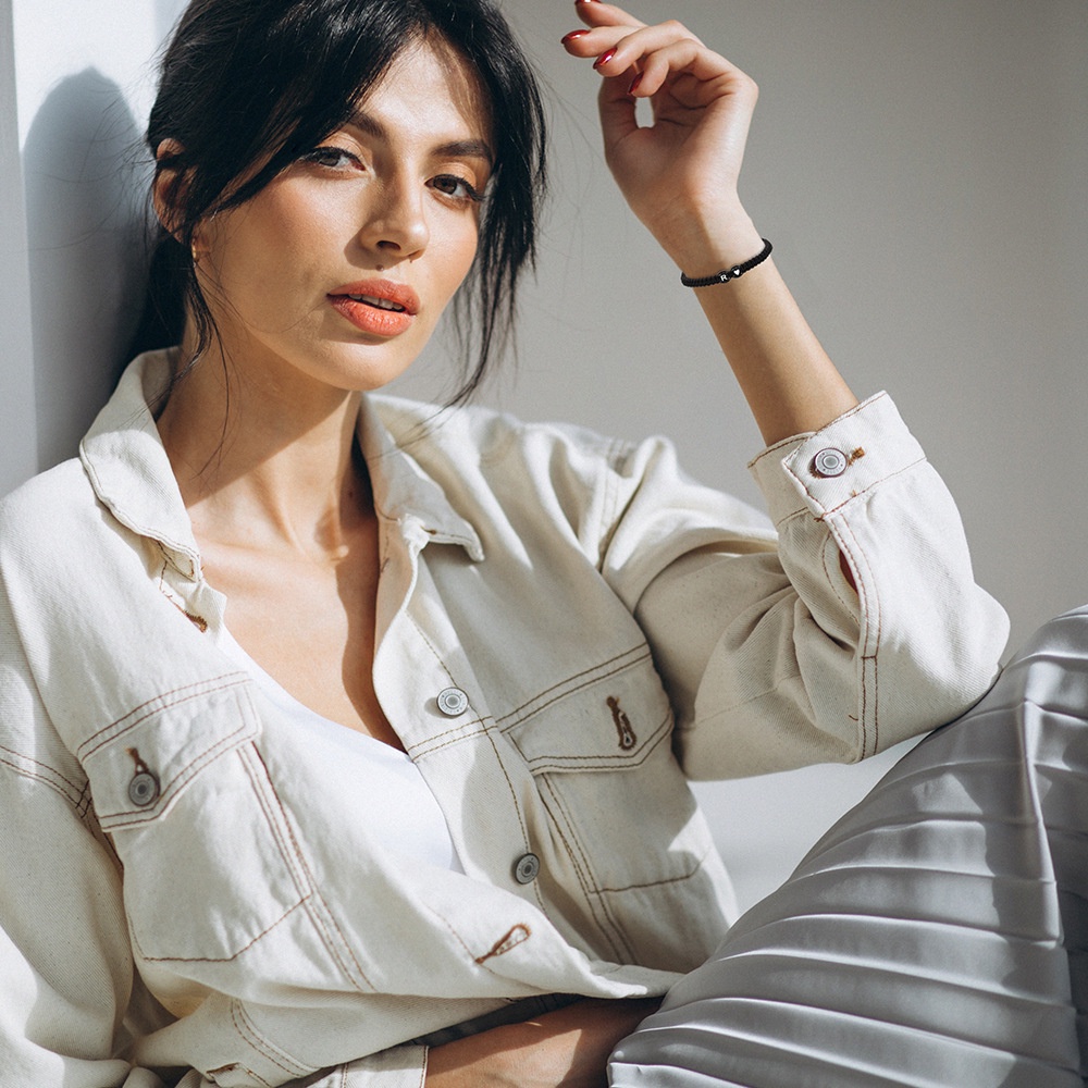 สร้อยข้อมือเชือกถัก แฮนด์เมด ปรับได้ ลายตัวอักษร 26 ตัว ของขวัญนําโชค สําหรับผู้หญิง ผู้ชาย - รูปที่ 6