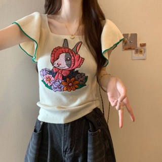 ใหม่ เสื้อยืดแขนสั้น คอสี่เหลี่ยม ผ้าเรยอนถัก ปักลายกระต่าย สไตล์อเมริกัน แฟชั่นฤดูร้อน สําหรับผู้หญิง 2023