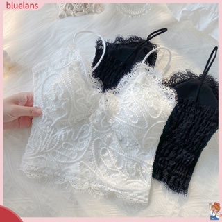 Blu เสื้อครอปท็อป แขนกุด คอวี แต่งลูกไม้ แต่งสายคล้องสปาเก็ตตี้ ระบายอากาศ สีพื้น สําหรับผู้หญิง