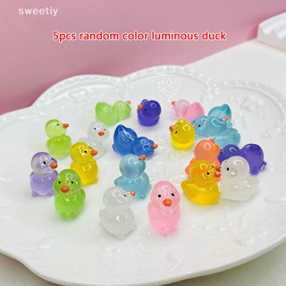 Sweetiy ใหม่ ตุ๊กตาเป็ดเรซิ่นเรืองแสง ขนาดเล็ก รูปการ์ตูนสัตว์น่ารัก สําหรับตกแต่งบ้าน 5 ชิ้น