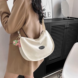 Simple Dumpling Bag Fashion Large Capacity Messenger Bag กระเป๋าสะพายสุภาพสตรีเกาหลีอเนกประสงค์