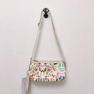 กระเป๋าใส่เหรียญ กระเป๋าคลัทช์ พิมพ์ลาย 8105 Can Cross-Body 4346