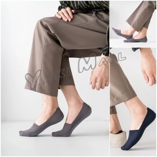 Yuki ถุงเท้าข้อสั้น เนื้อผ้าเด้ง เย็น กันลื่น สีพื้น สําหรับผู้ชาย EUR 39-43 Men's socks