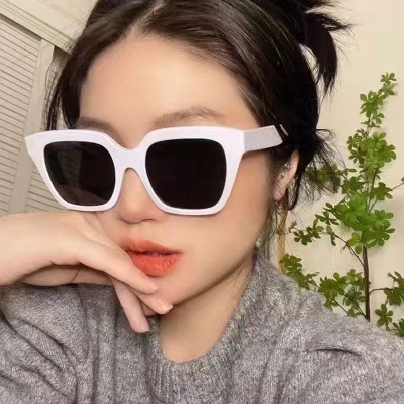 แว่นตากันแดด กรอบสี่เหลี่ยม ขนาดใหญ่ สีชมพูกุหลาบ แบบเรียบง่าย แฟชั่นสไตล์เกาหลี สําหรับผู้หญิง