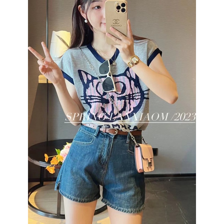 Xiao เสื้อยืดลําลอง ผ้าเรยอน แขนสั้น คอกลม พิมพ์ลายแมวน่ารัก เรียบง่าย สําหรับสตรี เหมาะกับฤดูร้อน MC 8QYP