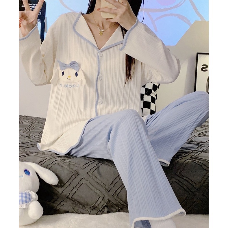 ชุดนอนผู้หญิงขายาว เซ็ทชุดนอน เเขนยาว-ขายาว ผ้าร่อง ผ้านิ่มมาก คอปกกระดุมหน้า Swoan127