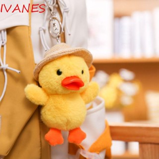 Ivanes ตุ๊กตาเป็ดน้อยน่ารัก ผ้ากํามะหยี่ขนนิ่ม สีเหลือง อุปกรณ์เสริม สําหรับห้อยโทรศัพท์มือถือ หมวกฟาง กระเป๋า