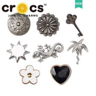 ใหม่ crocs jibbitz คุณภาพสูง หัวเข็มขัดโลหะ อุปกรณ์เสริมรองเท้า สไตล์พังก์ diy