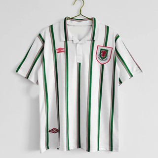 เสื้อกีฬาแขนสั้น ลายทีมชาติฟุตบอล Wales away 1993-95 ชุดเยือน สไตล์เรโทร