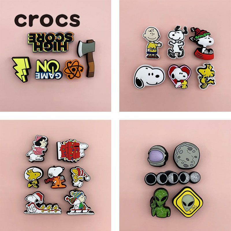 Crocs jibbitz charms Snoopy ดอกไม้ Crocs charm การ์ตูนอุปกรณ์เสริม DIY ตกแต่งหัวเข็มขัดรวมกัน